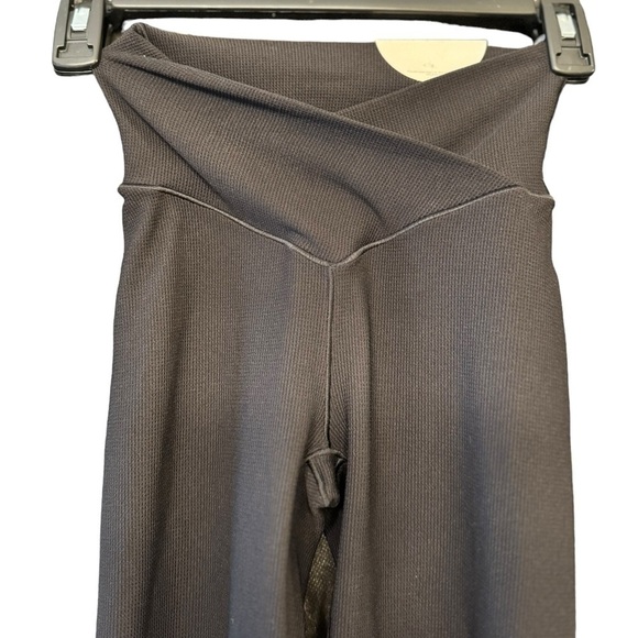 Offline by Aerie Real Me Ribbed 7/8 Leggings - Picture 5 of 8